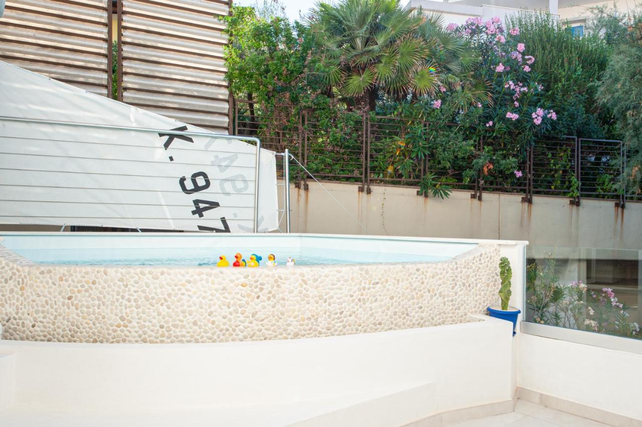 Lux B&Beach Sardvs กัสเตลซาร์โด ภายนอก รูปภาพ