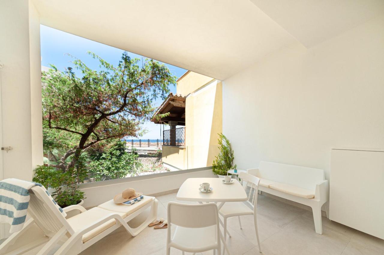 Lux B&Beach Sardvs กัสเตลซาร์โด ภายนอก รูปภาพ